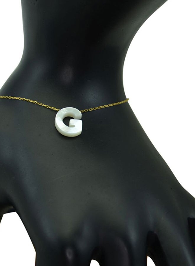 فيرا بيرلا سوار من الذهب عيار 18 قيراط مزين بحلية من عرق اللؤلؤ على شكل حرف G - Image 3