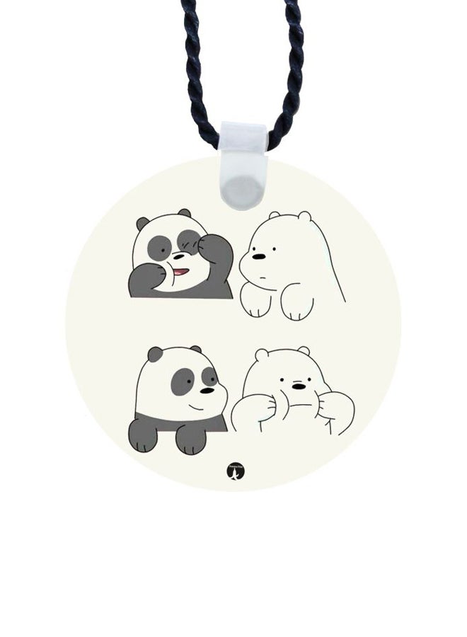 بي بي قلادة بدلاية بطبعة عبارة 'We Bare Bears' 