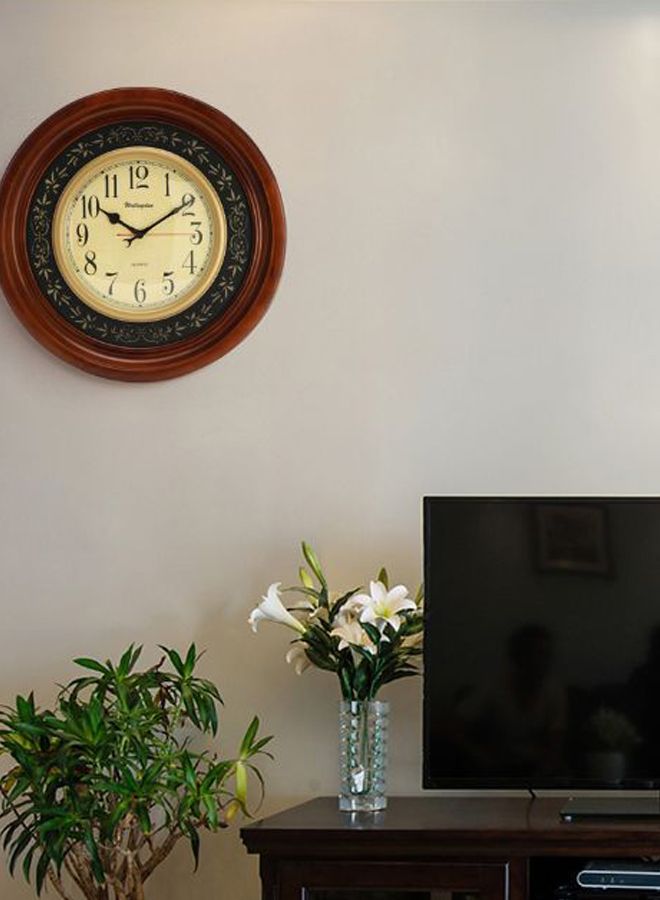 Weilingdun Classical Creative Zero Error Travel Time Mute Round Wooden Frame Wall Clock Brown 56.8x56.8x7.5cm - Image 2