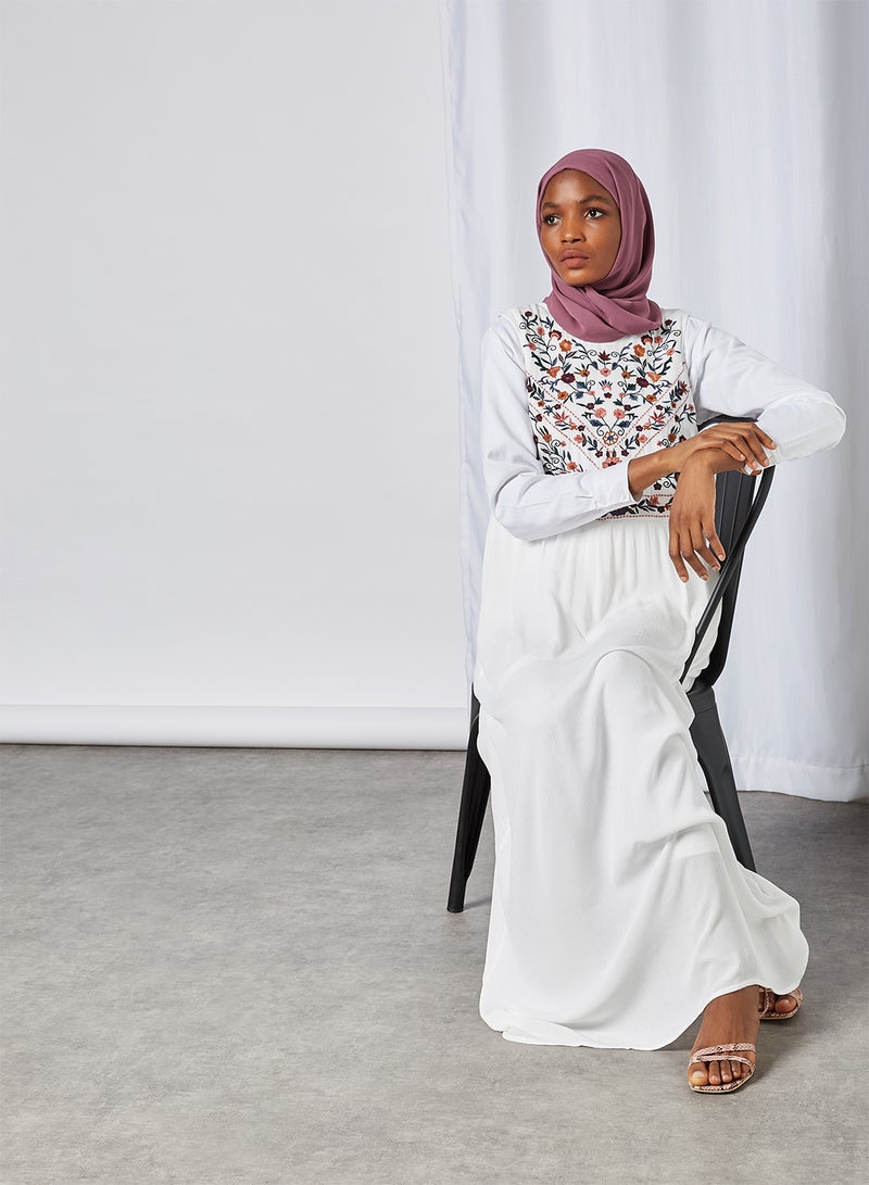 Y.A.S Yaschella Embroidered Maxi Dress Star White  - Image 3