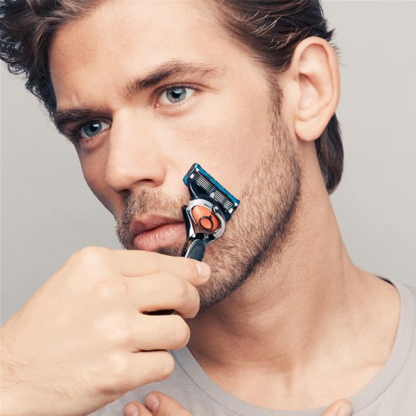 براون أداة تشذيب اللحية بقرص دقيق طراز Bt5040 أسود/أزرق - Image 2