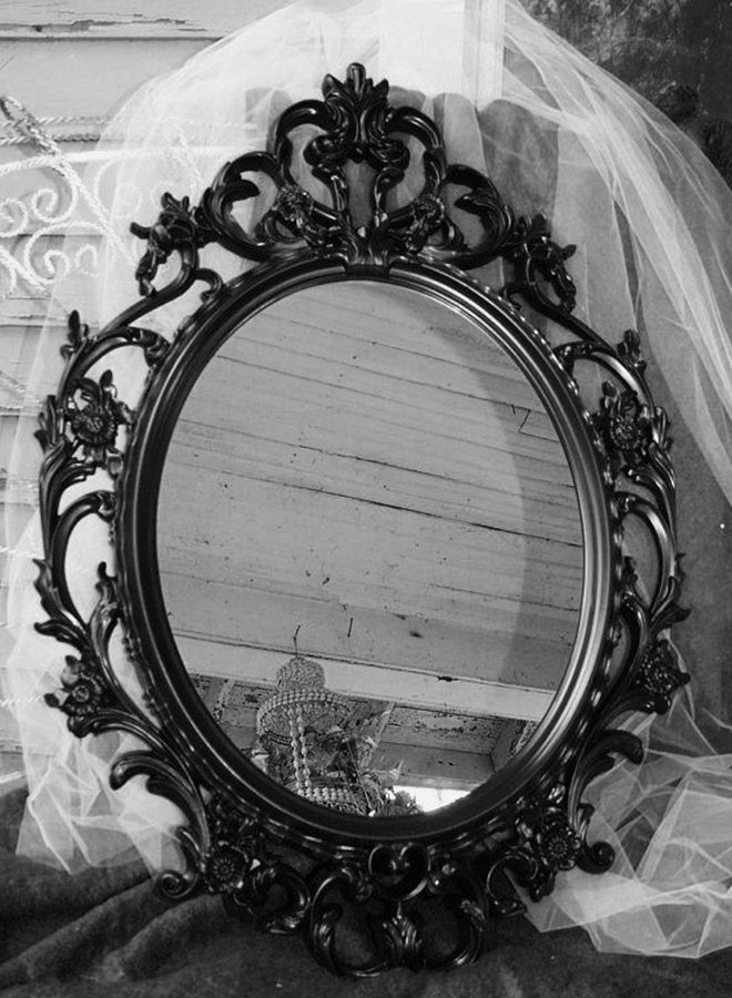 Roman Gifts Elegent Decor Wall Mirror Black 83x58centimeter  - Image 4
