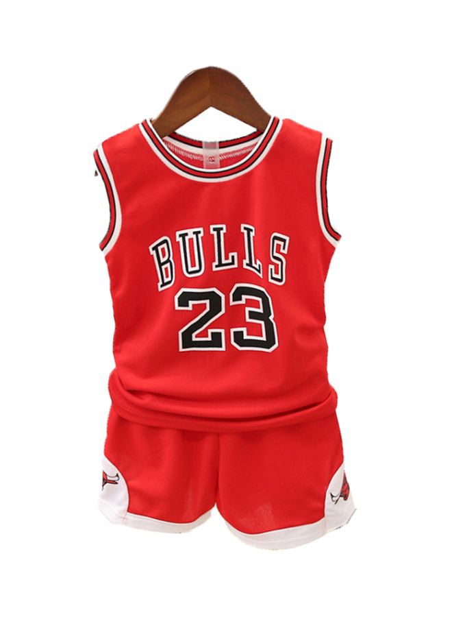 طقم من شورت وتيشيرت لكرة السلة مطبوع عليه "Bulls 23" للأطفال أحمر/ أبيض/ أسود - Image 1