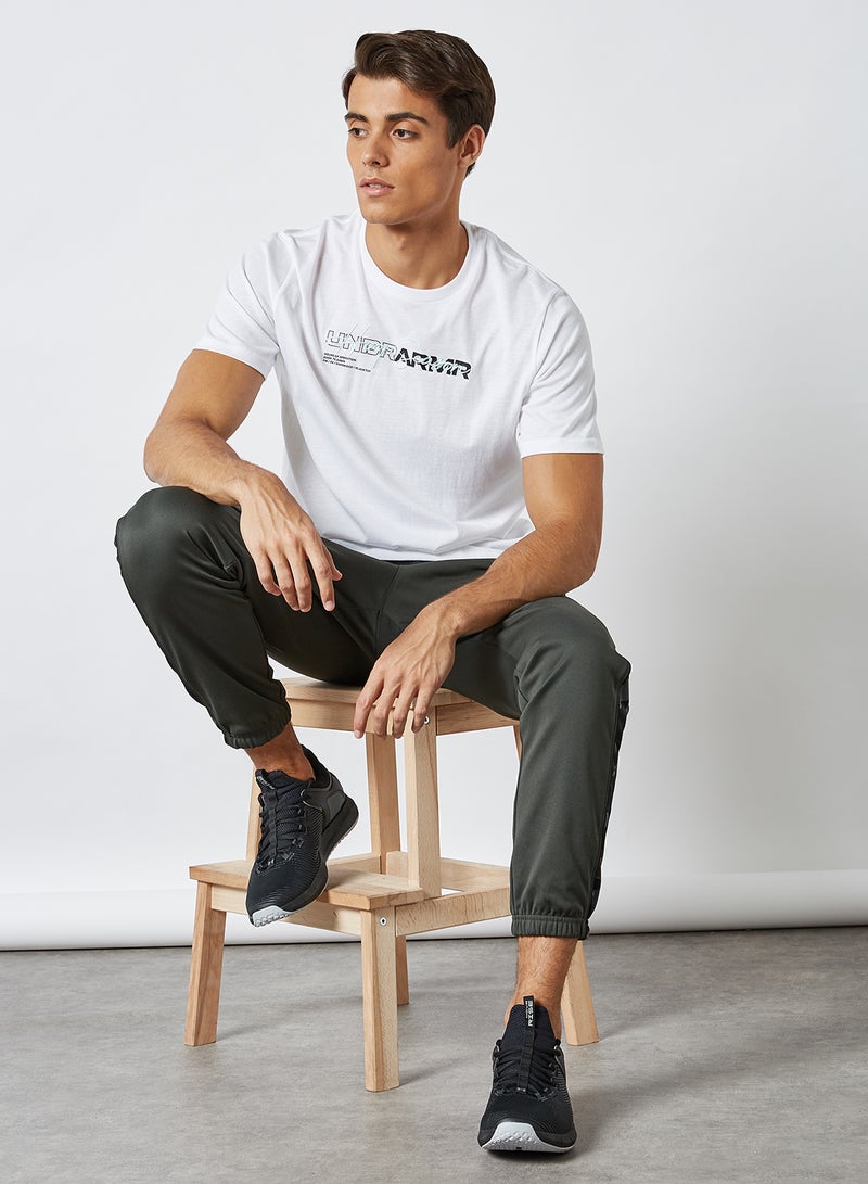 UNDER ARMOUR - Undr Armr Wordmark T-Shirt White/Black - Image 1