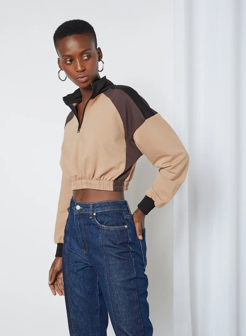 trendyol Contrast Panel Cropped Sweatshirt