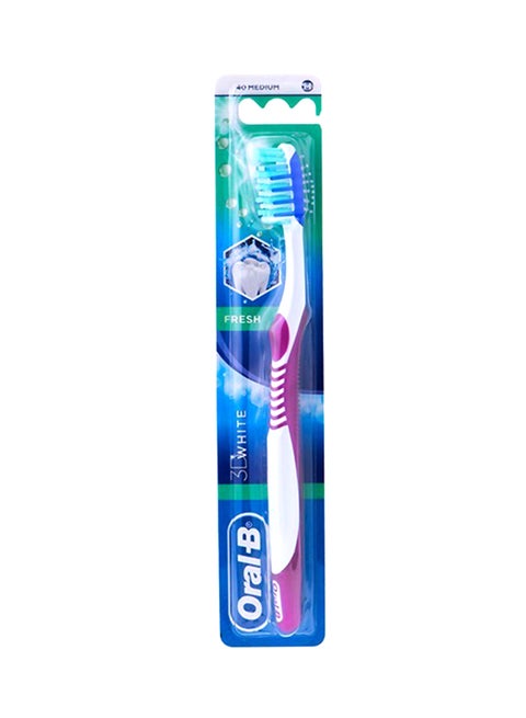 3D White Fresh Toothbrush Assorted 40 Medium