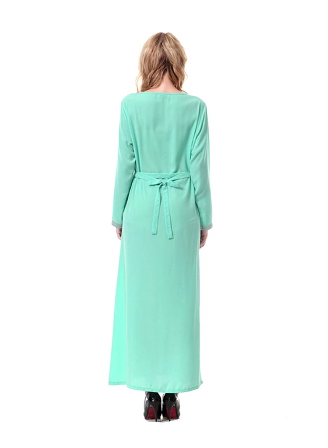 شاربدو فستان طويل سادة بياقةٍ واسعة اخضر فاتح - Image 2