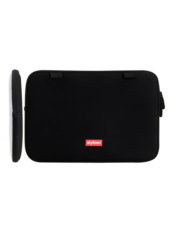 Stylizedd - Flag of Syria Printed Premium Designer Sleeve With Strap For Laptop Multicolour - Image 1