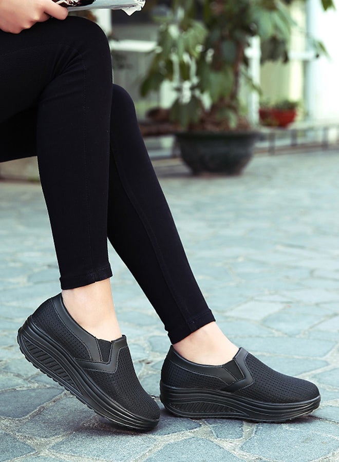 Breathable Durable Shoes Black  - Image 3