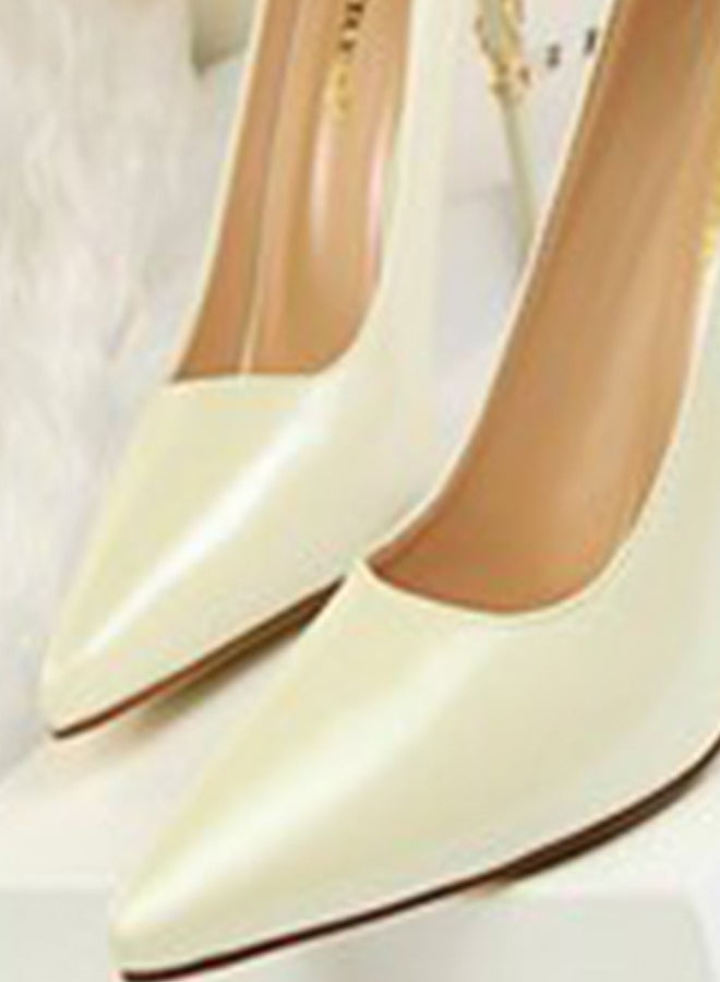 Faddish Pointed Toe Patent Leather Thin Heel Shoes Cream White - Image 2