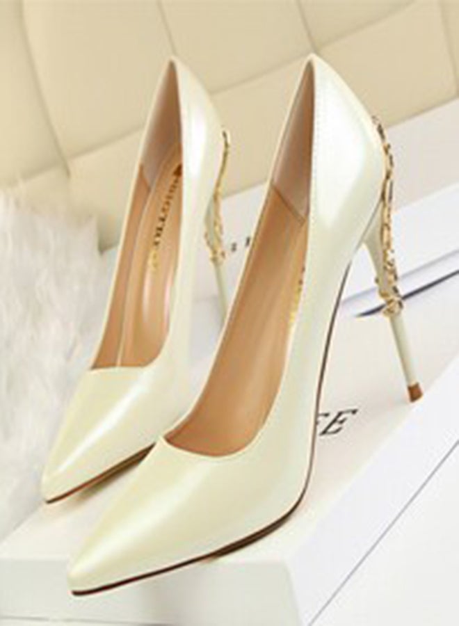 Faddish Pointed Toe Patent Leather Thin Heel Shoes Cream White - Image 1