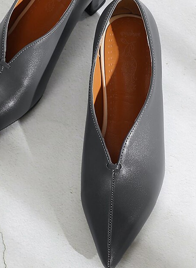 Mid-Heel Pointed Toe Pumps Grey  - Image 2