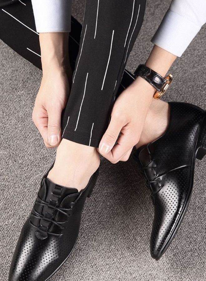 Lace-up Pointed Oxford Casual Shoes Black - Image 1