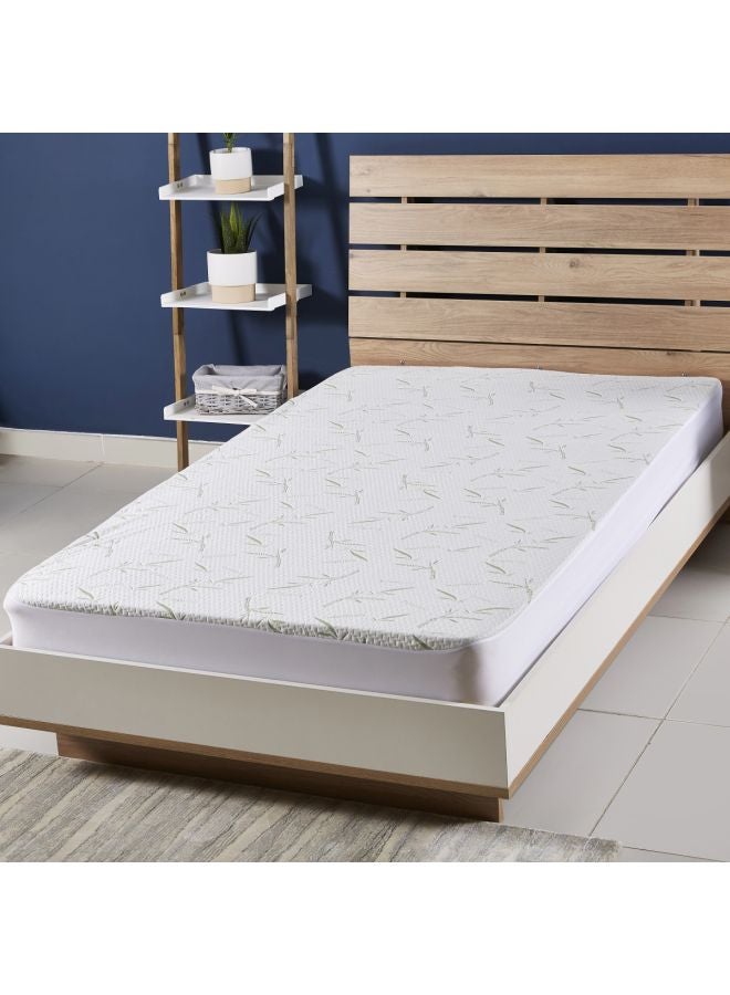 Home Box - Bamboo Mattress Protector Polyester White/Green Twin - Image 1