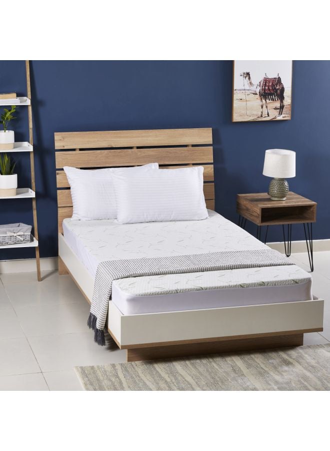 Home Box - Bamboo Mattress Protector Polyester White/Green Twin - Image 1