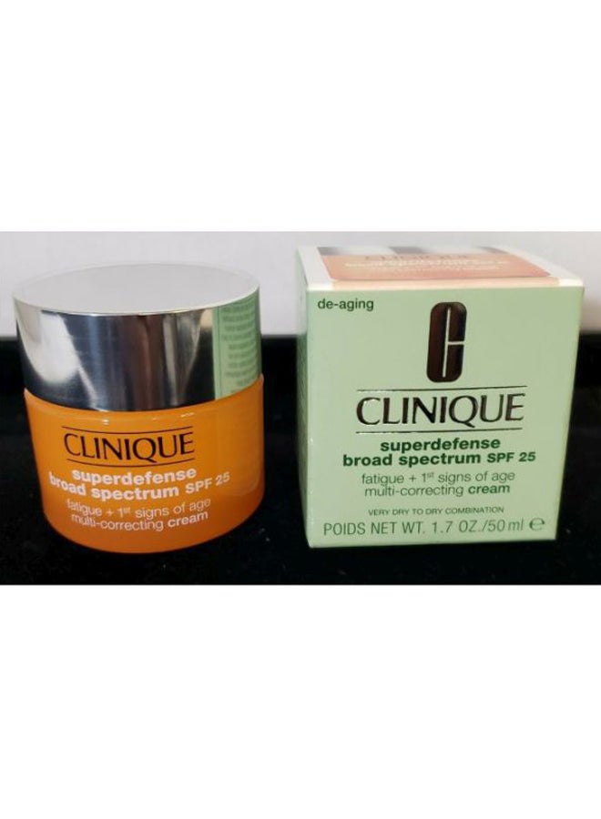 كلينيك كريم تصحيح متعدد سوبر ديفينس بعامل حماية من أشعة الشمس الضارة 25 أبيض 50ملليلتر - Image 2