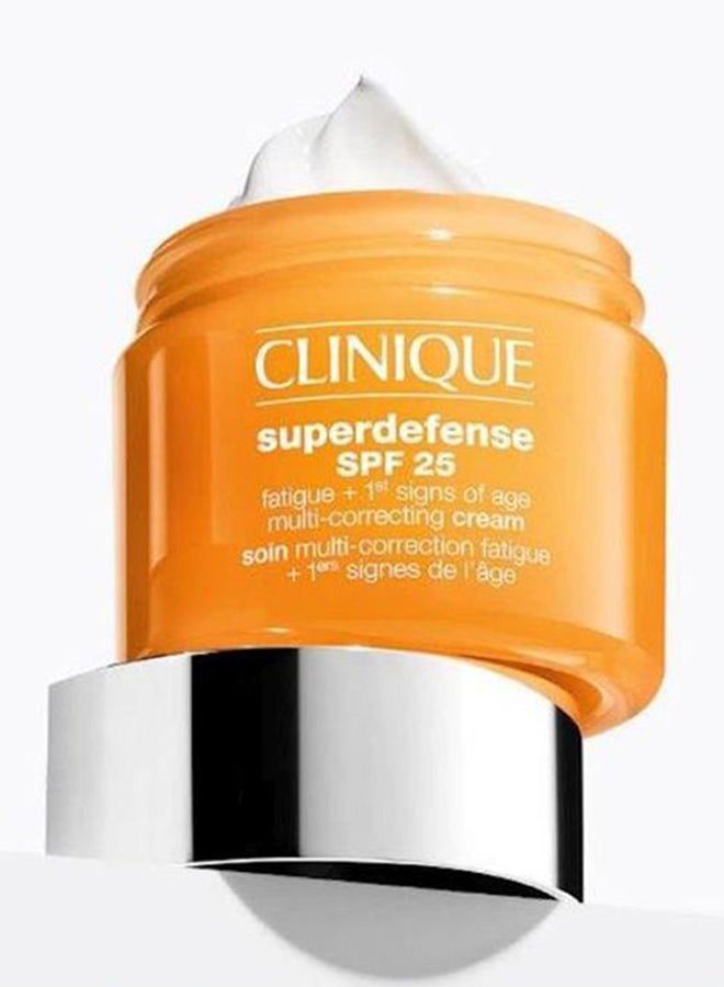 كلينيك كريم تصحيح متعدد سوبر ديفينس بعامل حماية من أشعة الشمس الضارة 25 أبيض 50ملليلتر - Image 3