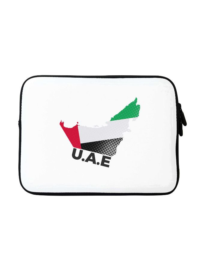 ستايلايزد حقيبة لابتوب بطبعة كلمة "UAE" للابتوب أبل ماك بوك مقاس 15 بوصة أبيض/أخضر/أحمر  - Image 1