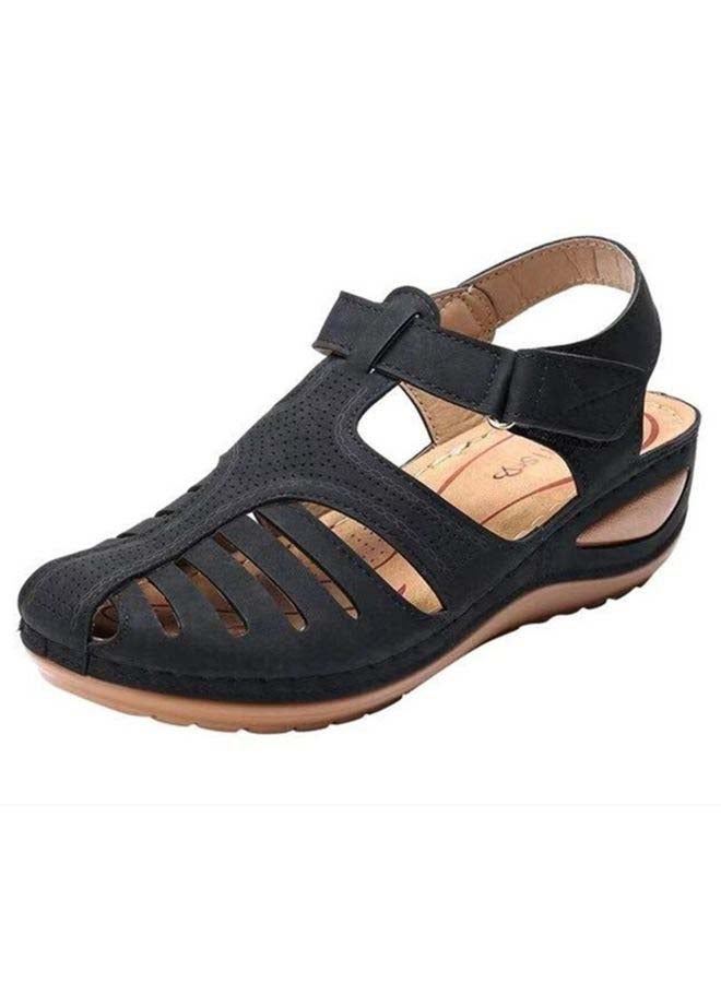Retro Sandals Holes Shoes Black - Image 2