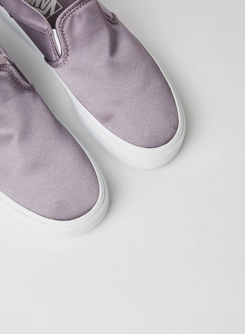 VANS Asher Slip Ons (Satin) nirvana