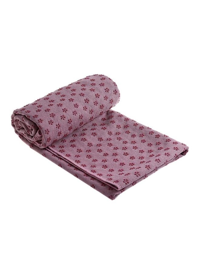 منشفة غير قابلة للانزلاق لبساط اليوجا 26x14x14سم - Image 1