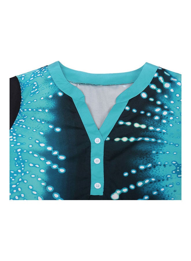 تيشيرت كاجوال صيفي برقبة على شكل حرف V بنمط كتل ألوان وأكمام نصفية وأزرار أزرق فاتح - Image 2