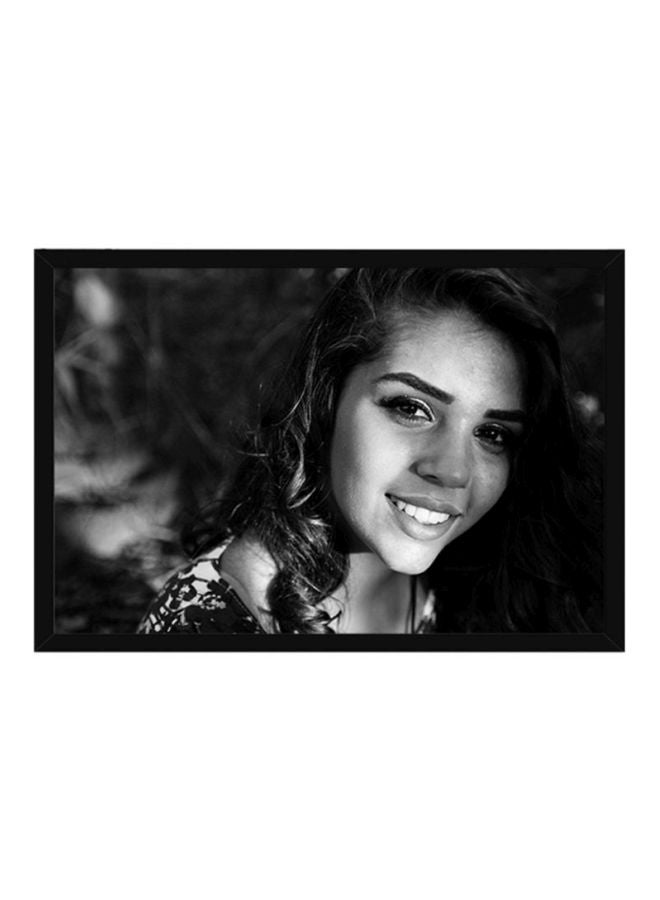 Spoil Your Wall Girl Smiling Poster With Frame Black/Grey 55x40cm 