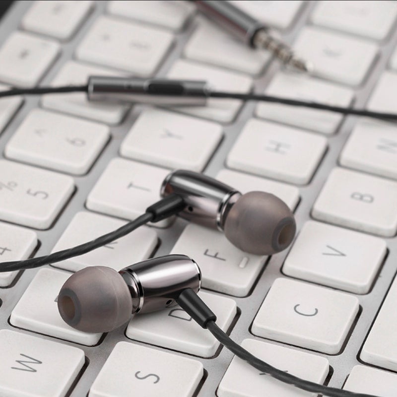 Wired In-Ear Noise-Cancelling Soft Earphone Silver - Image 4