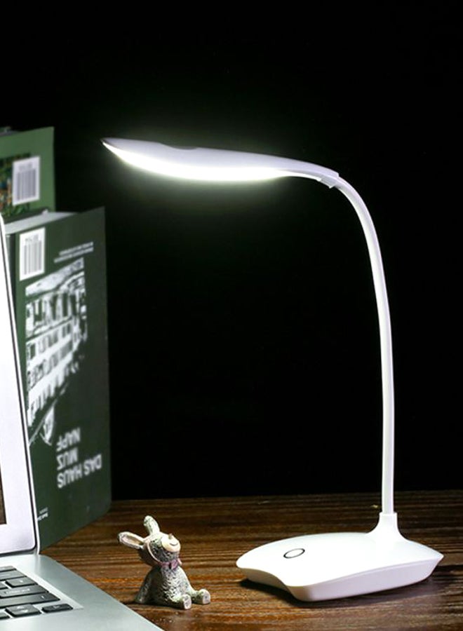 أوربان يوتيلتي مصباح مكتب بإضاءة LED مزوّد بمنفذ USB أبيض 10x8x16سم - Image 3