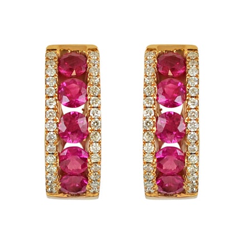 18 Karat Gold 0.25Ct Diamond And 1.14Ct Ruby Studded Earrings