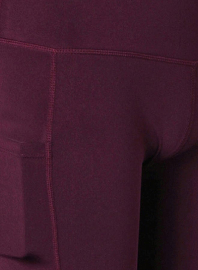 شورت يوجا بخصر مرتفع وجيوب جانبية خمري - Image 3