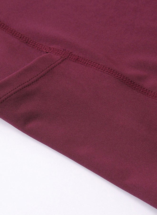 شورت سادة مزين بجيوب خمري - Image 3