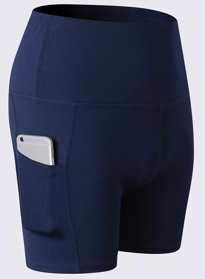 شورت سادة مزين بجيوب أزرق داكن - Image 1