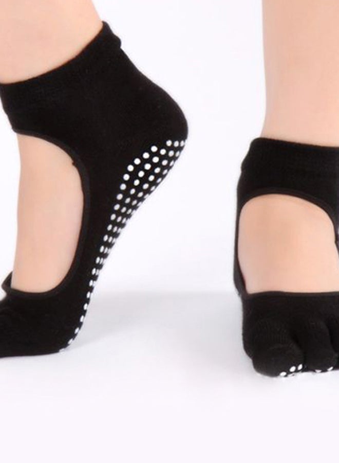 Anti-Slip Yoga Socks Black  - Image 2