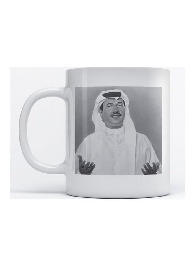 أتيك مج قهوة وشاي بطبعة لصورة الفنان محمد عبده أبيض