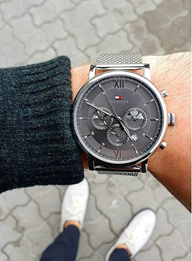 TOMMY HILFIGER Men's Evan Water Resistant Chronograph Watch 1710396  - Image 4