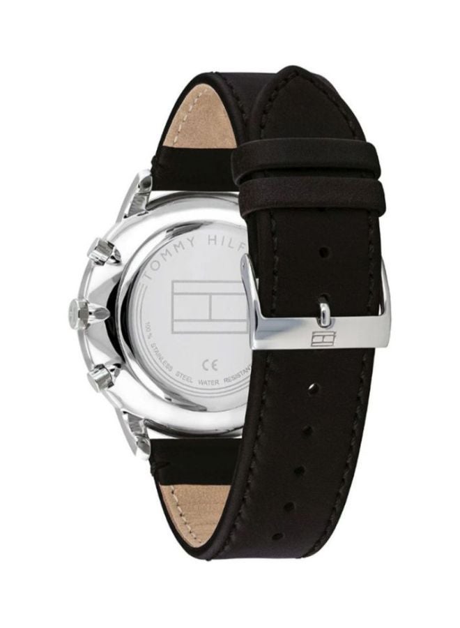 تومي هيلفيغر ساعة يد بعقارب ومقاومة للماء طراز 1710406 للرجال - Image 2