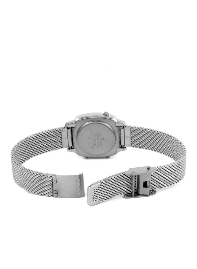 كاسيو ساعة يد رقمية فينتدج مقاومة للماء طراز LA670WEM-7EF للنساء - Image 4