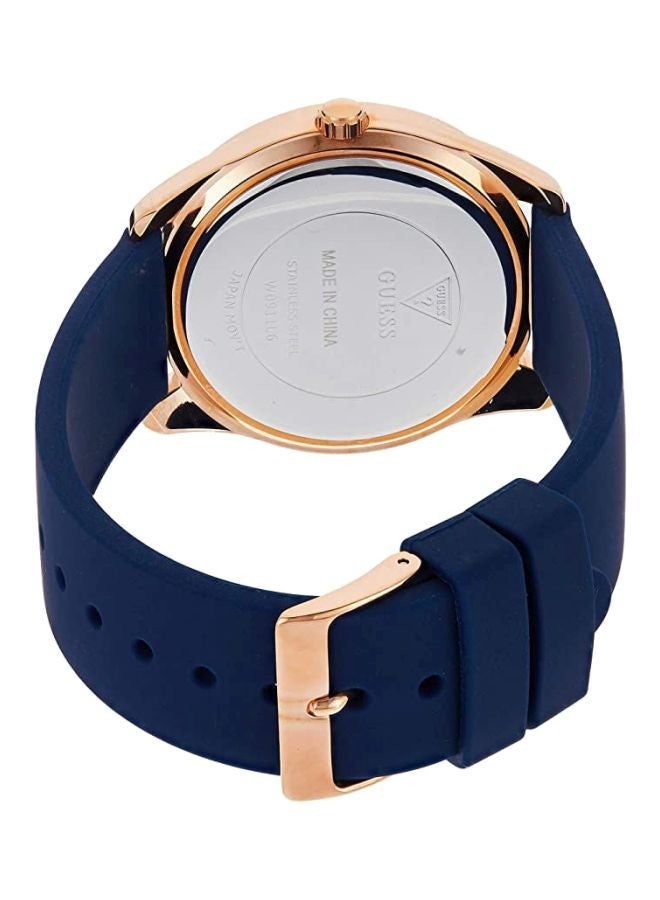 GUESS Women's Silicone Analog Watch W0911L6 - Image 2