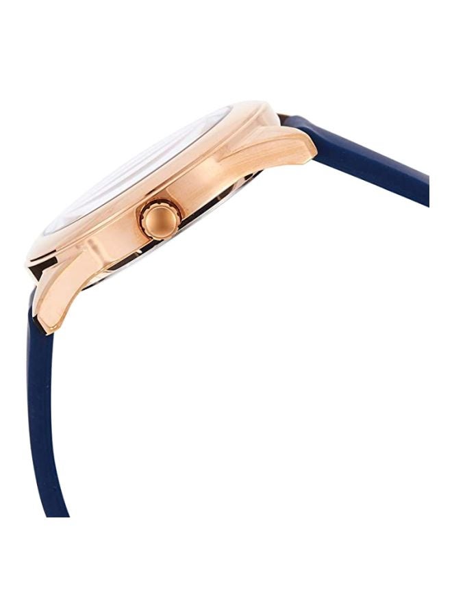 GUESS Women's Silicone Analog Watch W0911L6 - Image 3