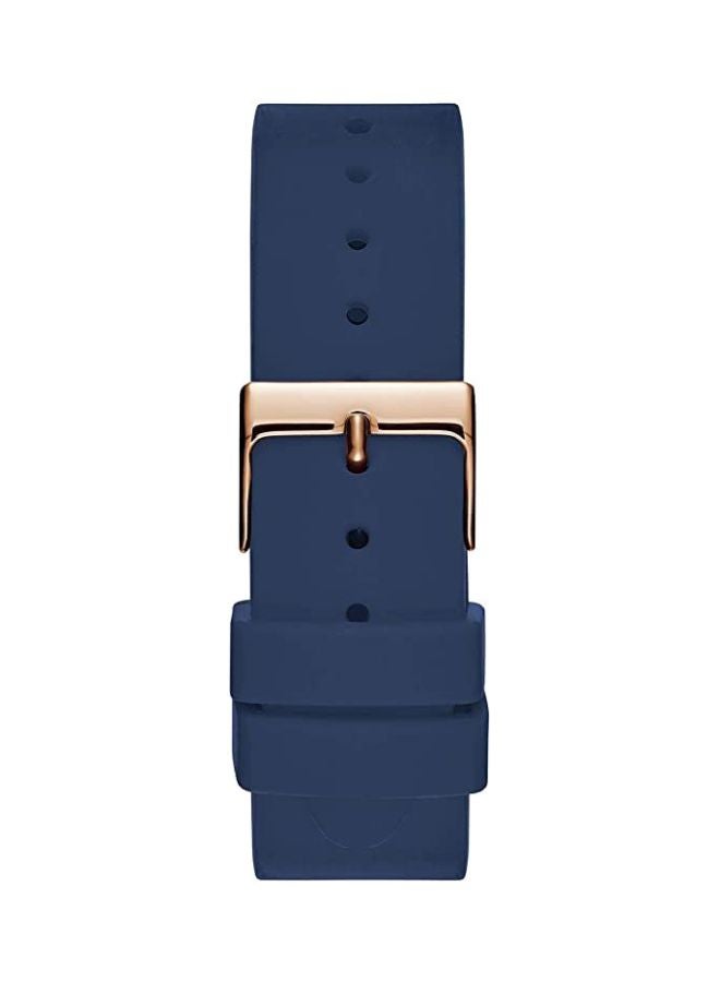 GUESS Women's Silicone Analog Watch W0911L6 - Image 5