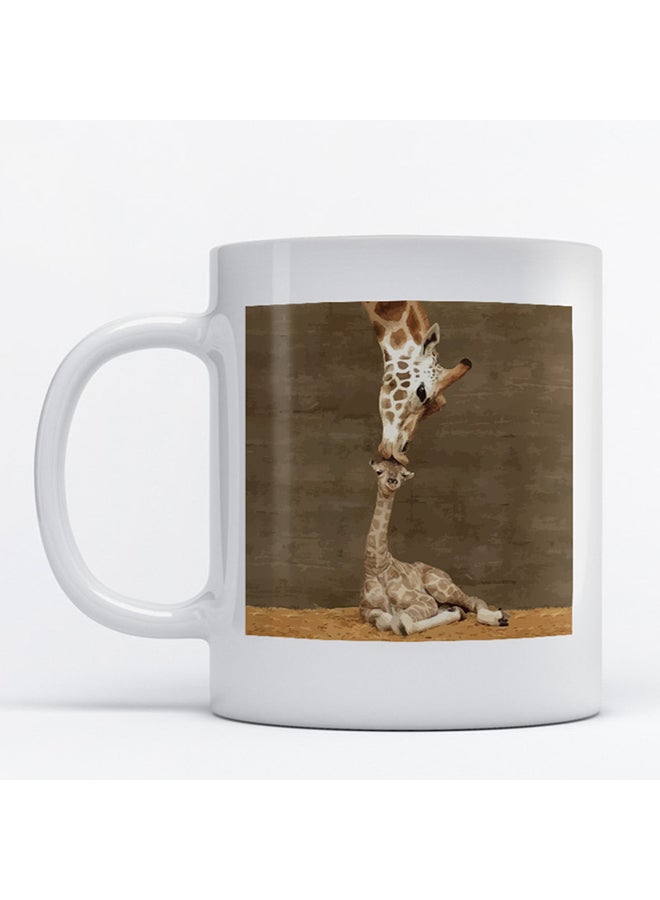 أتيك مج مطبوع بنمط الزرافة أبيض/بني/ بيج