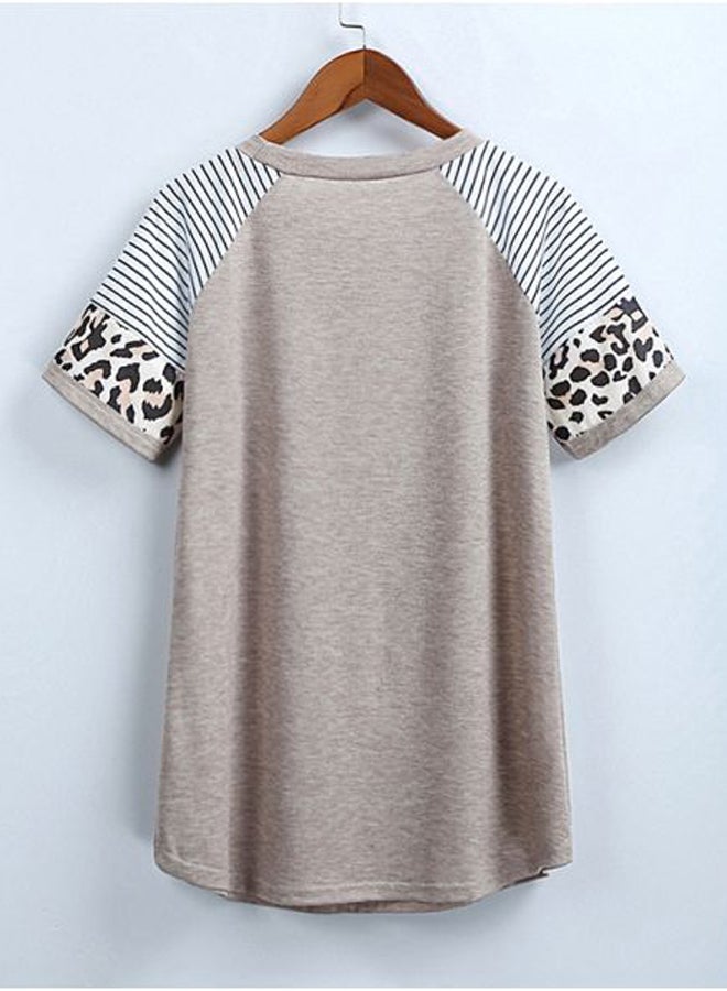 تيشيرت مطبوع عليها صورة فهد كاكي/ أبيض/ أسود - Image 3