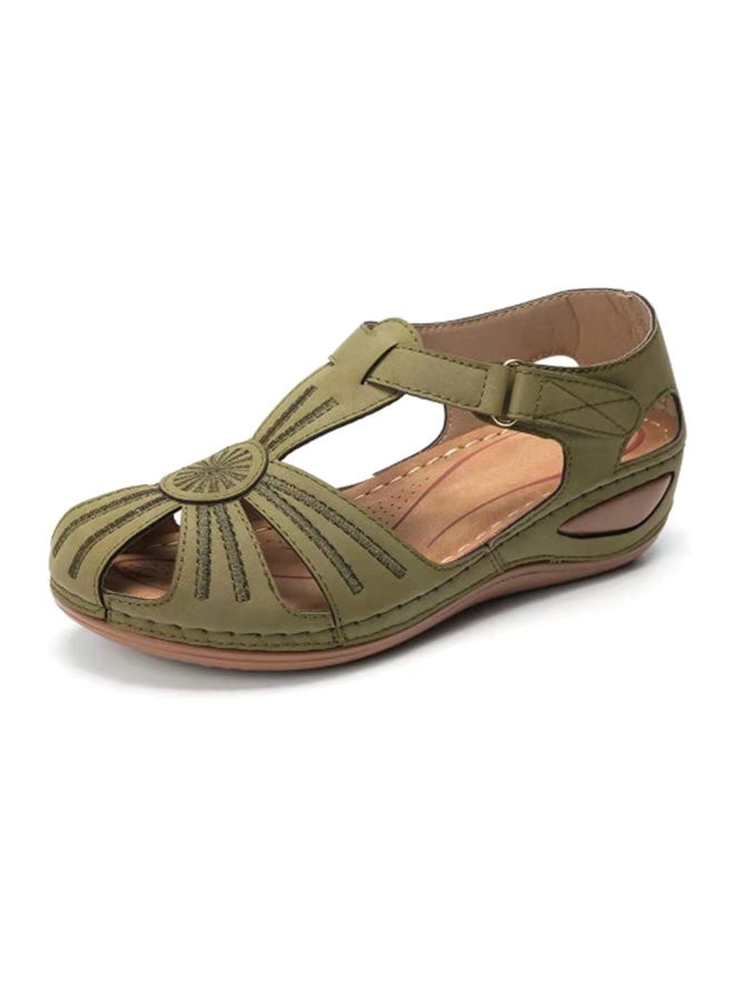 Hollow Cut Wedge Sandals Green 
