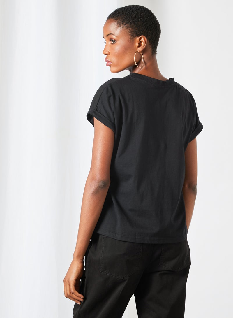 Miss Chase Contrast Pocket T-Shirt Black  - Image 3