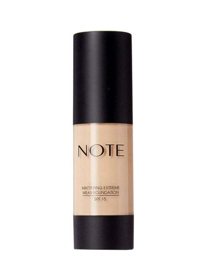Note Mattifying Extreme Wear Foundation With SPF 15 02 Natural Beige - Image 1