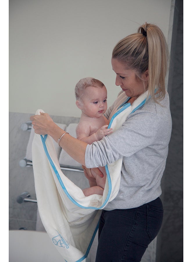 cuddledry - Handsfree Baby Bath Towel - Image 1