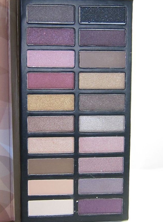 COASTAL SCENTS Revealed 3 Eyeshadow Palette Pink/Brown/Beige - Image 4