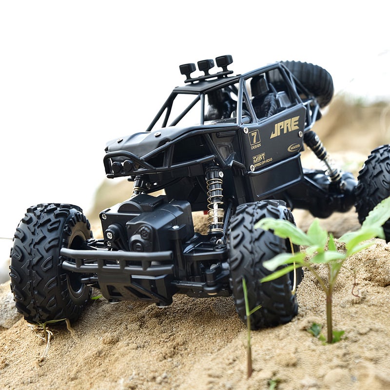 1/16 Scale 2.4GHz 4WD 15km/h RTR High Speed Climbling Off-Road Buggy Alloy RC Car 32cm  - Image 3