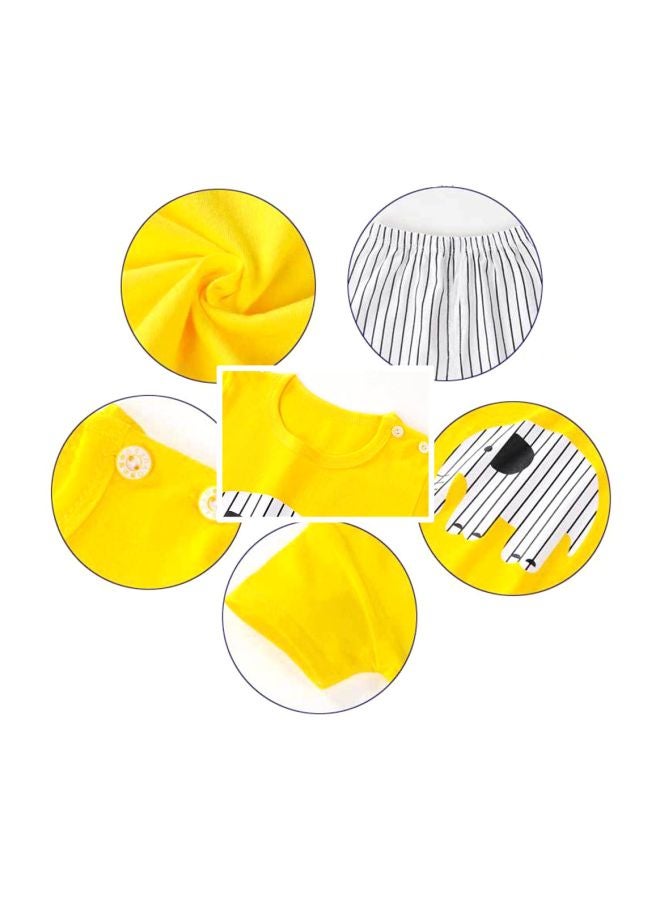 طقم شورت وتيشيرت مزين بطبعة مكوّن من قطعتين أصفر/أبيض/أسود - Image 2